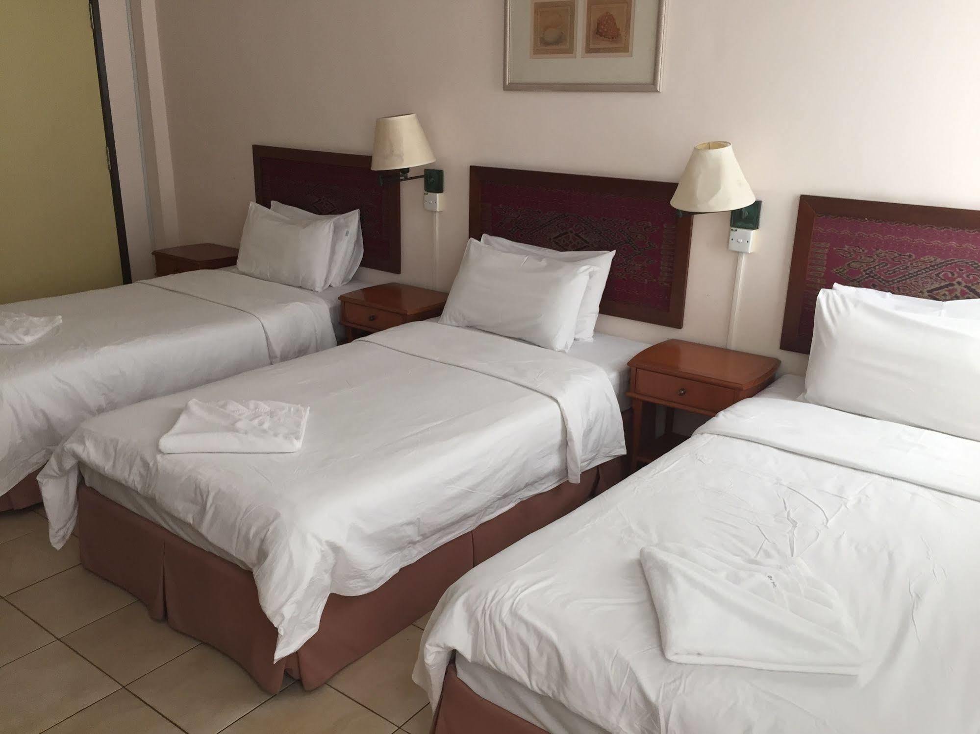 Seapark Condotel Hotel Kota Kinabalu Extérieur photo